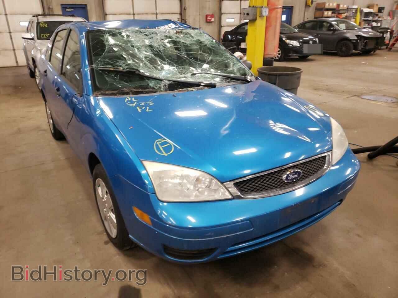 Photo 1FAHP34NX7W120018 - FORD FOCUS 2007