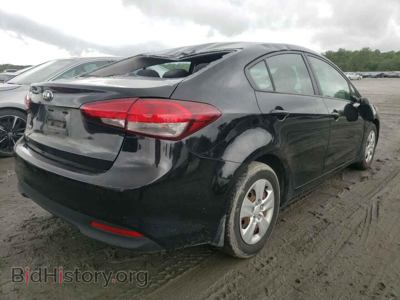 2017 KIA FORTE - VIN: 3KPFK4A78HE072283 - Photo 4