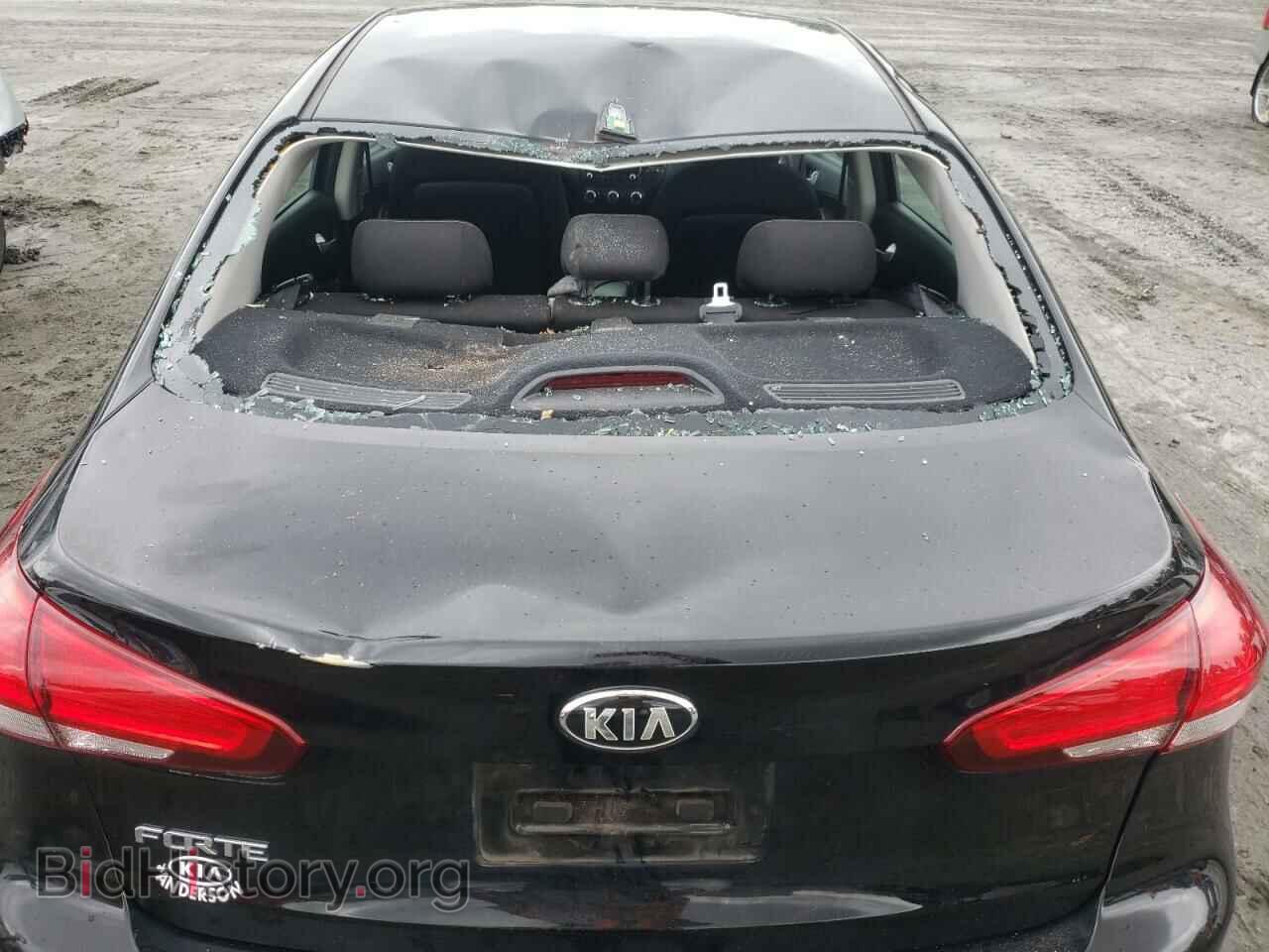 2017 KIA FORTE - VIN: 3KPFK4A78HE072283 - Photo 9