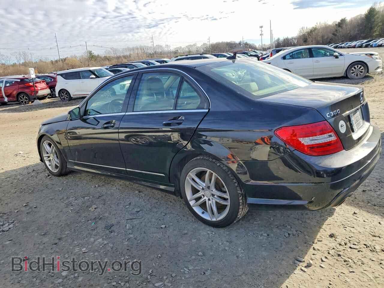 2012 MERCEDES-BENZ C-CLASS - VIN: WDDGF8BB4CR228860 - Фото 2