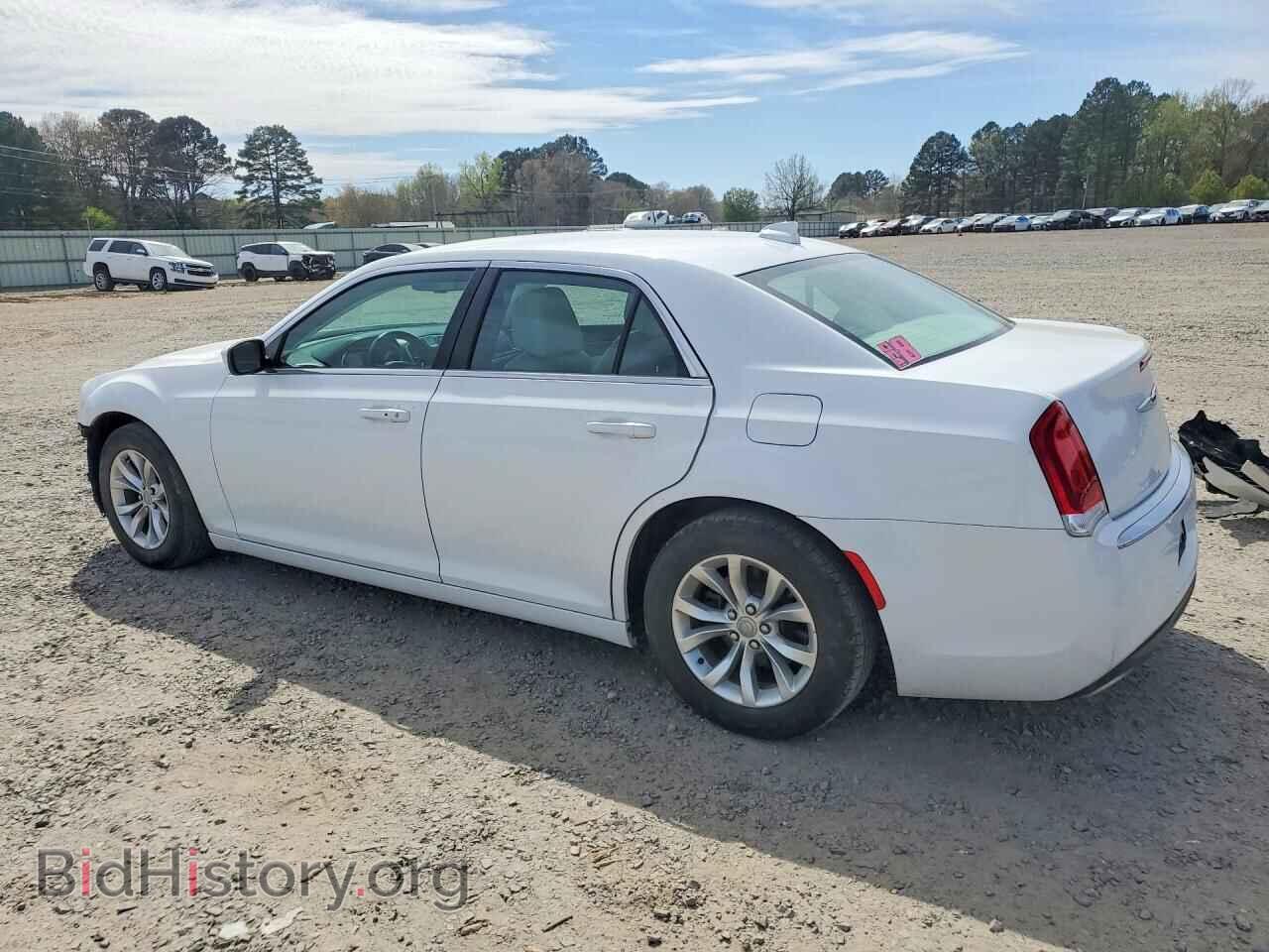 2015 CHRYSLER 300 - VIN: 2C3CCAAG8FH792493 - Фото 2