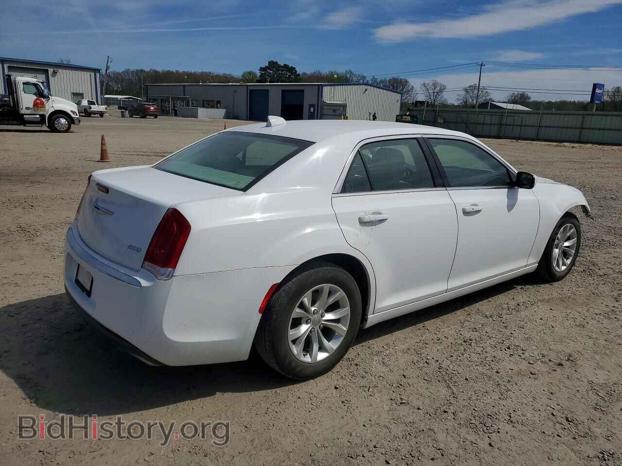 2015 CHRYSLER 300 - VIN: 2C3CCAAG8FH792493 - Фото 3
