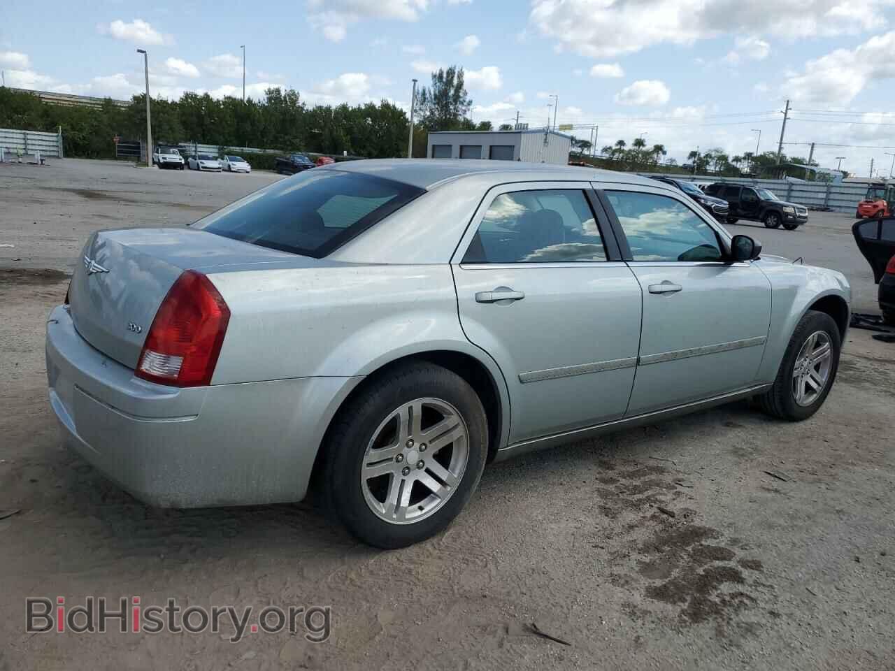 2006 CHRYSLER 300 - VIN: 2C3KA43R36H249280 - Фото 3