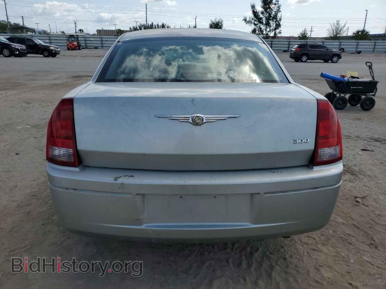 2006 CHRYSLER 300 - VIN: 2C3KA43R36H249280 - Фото 6