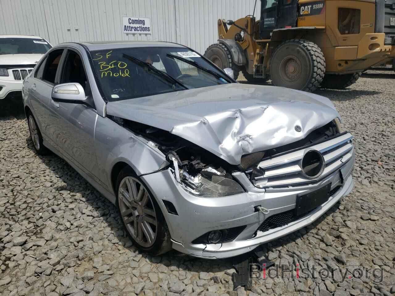 Photo WDDGF81X99R076693 - MERCEDES-BENZ C-CLASS 2009