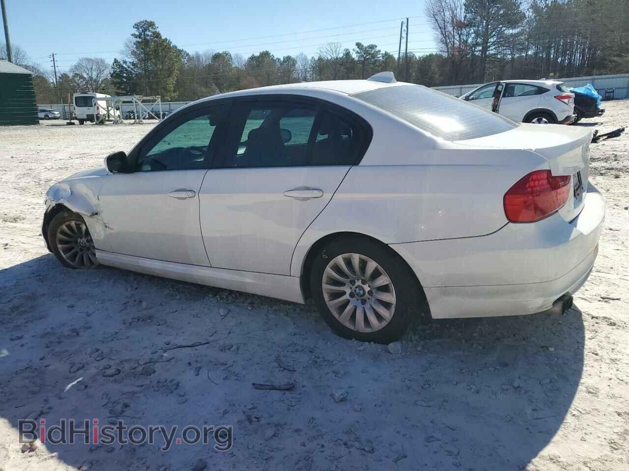 2009 BMW 3 SERIES - VIN: WBAPH77509NM30237 - Фото 2