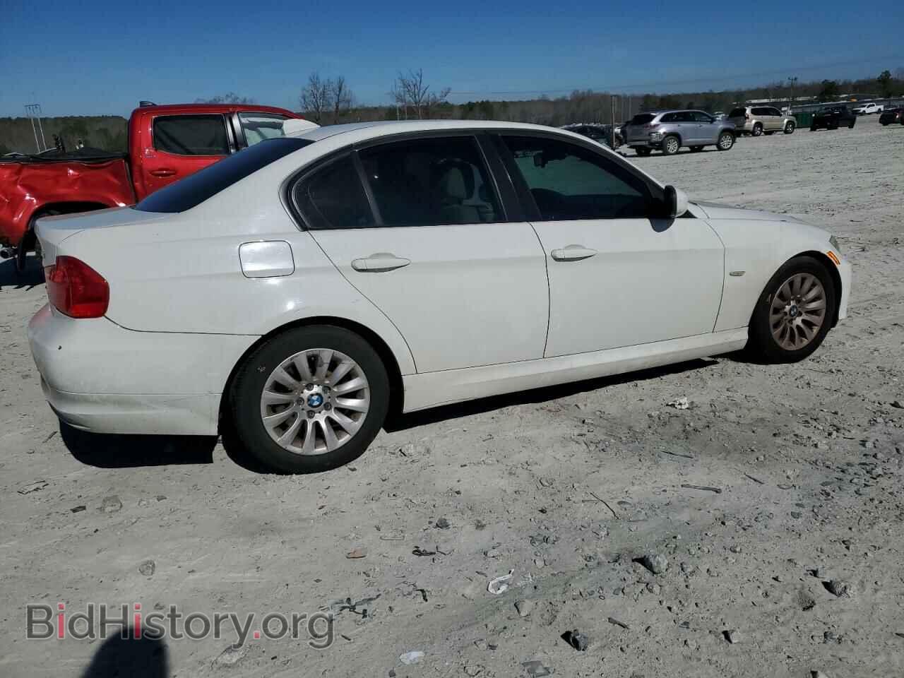 2009 BMW 3 SERIES - VIN: WBAPH77509NM30237 - Фото 3