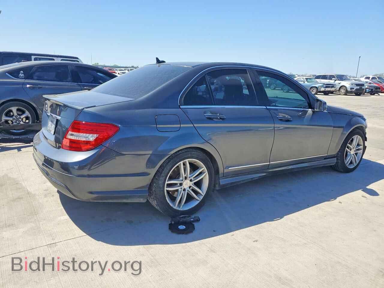 2014 MERCEDES-BENZ C-CLASS - VIN: WDDGF4HB3EA949091 - Фото 3