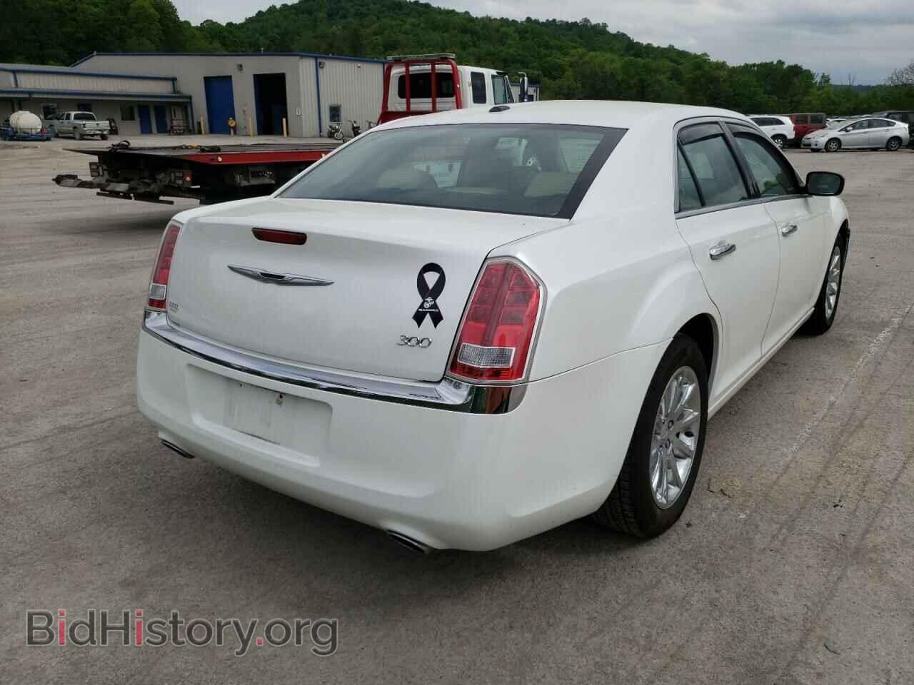 2011 CHRYSLER 300 - VIN: 2C3CA5CG6BH564741 - Фото 4