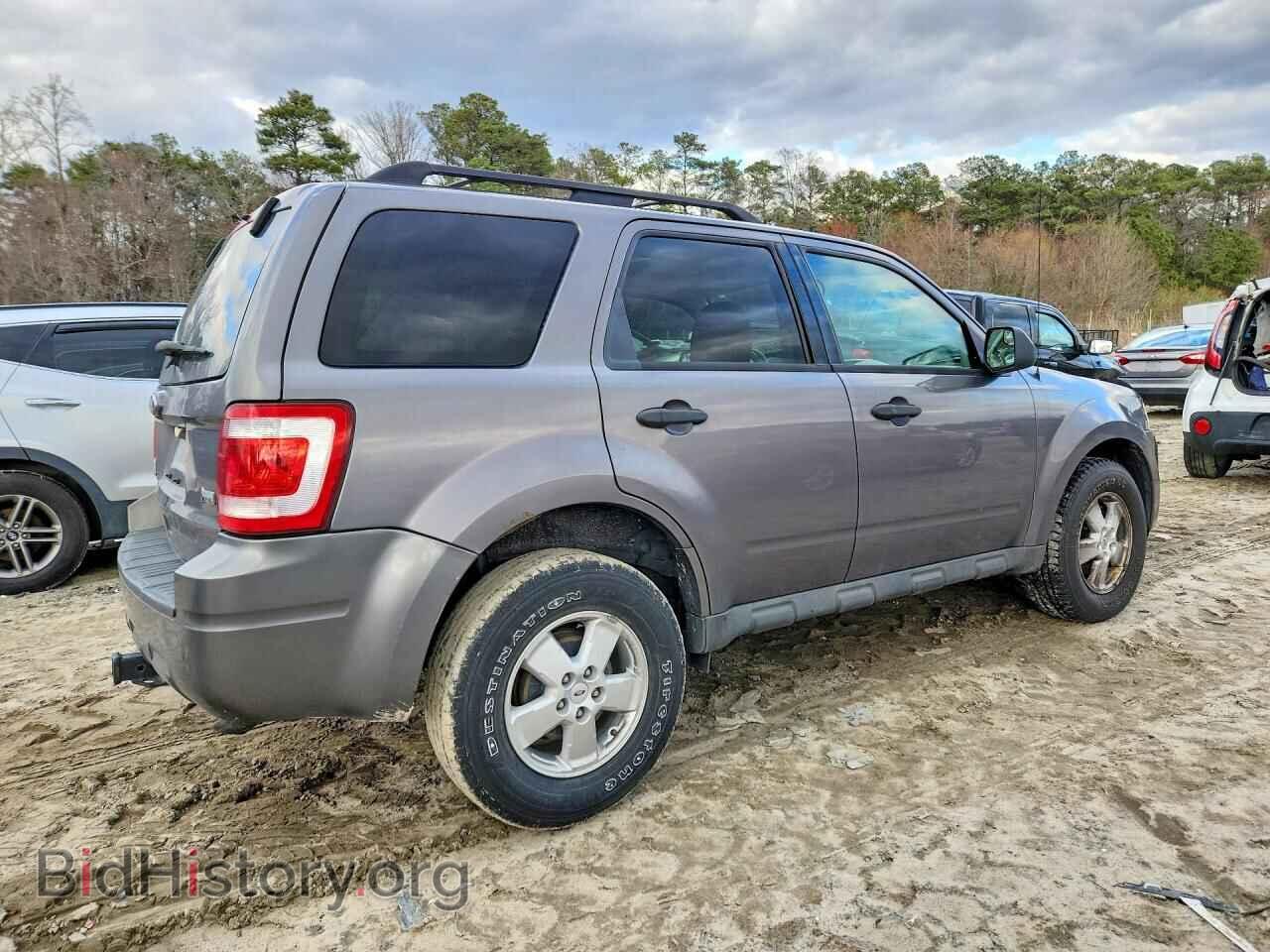 2011 FORD ESCAPE - VIN: 1FMCU9DG9BKA52095 - Фото 3