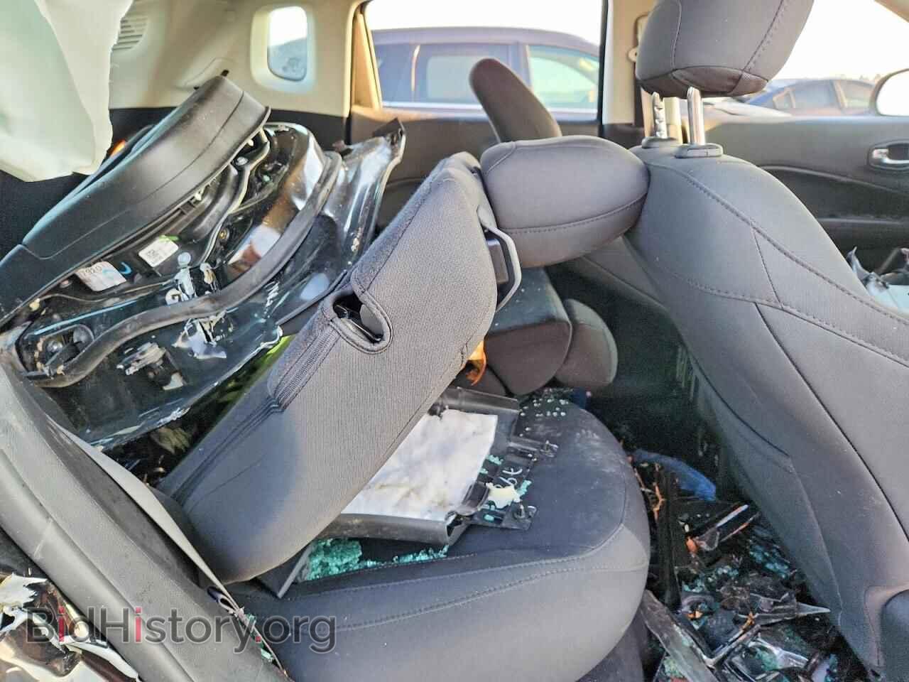 2019 JEEP COMPASS - VIN: 3C4NJCAB3KT715638 - Фото 10