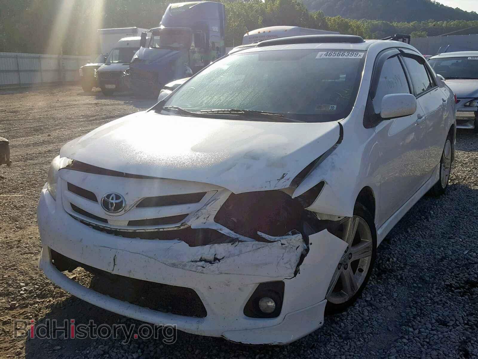 2013 TOYOTA COROLLA BA - VIN: 2T1BU4EE7DC975471 - Фото 2
