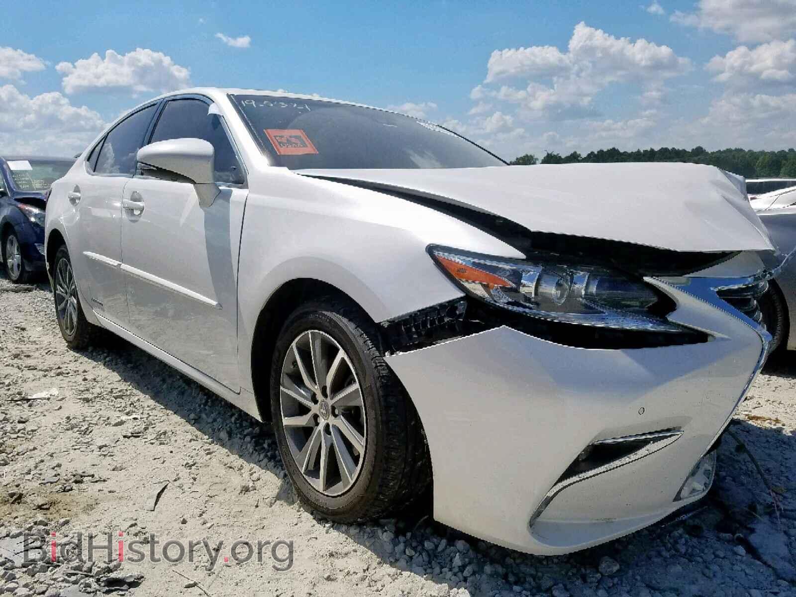 Photo JTHBW1GG7H2145373 - LEXUS ES300 2017