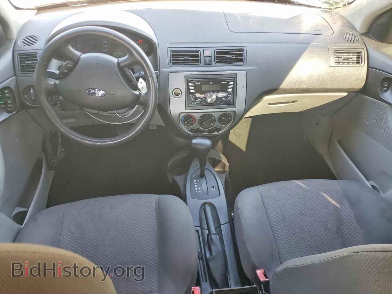 2005 FORD FOCUS - VIN: 3FAFP37N85R146331 - Фото 8