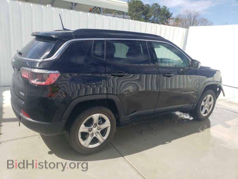 2024 Jeep COMPASS (VIN 3C4NJDBN7RT598784) — фото 3 из 13