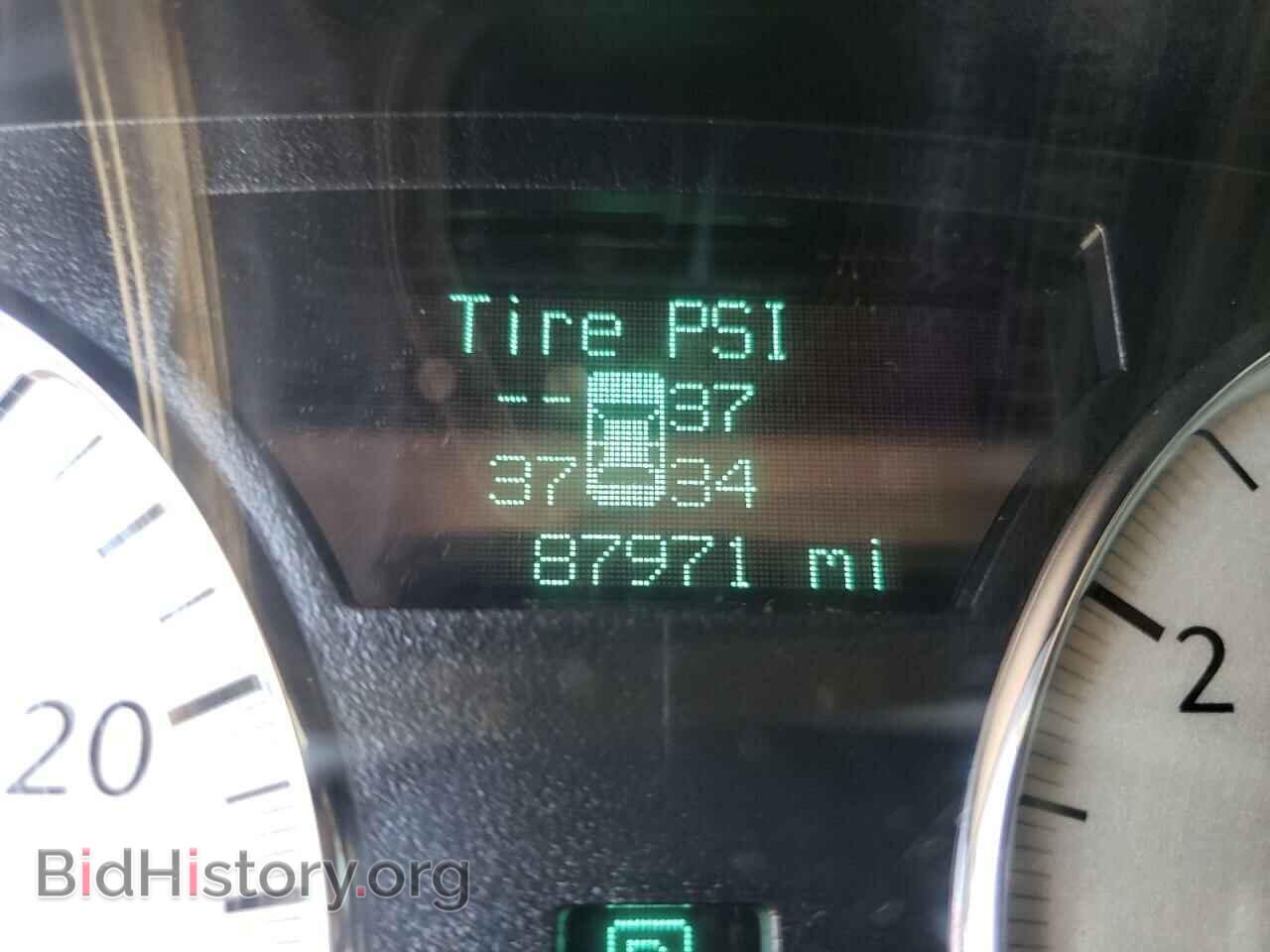 2010 CHRYSLER 300 - VIN: 2C3CA6CT2AH146047 - Фото 8
