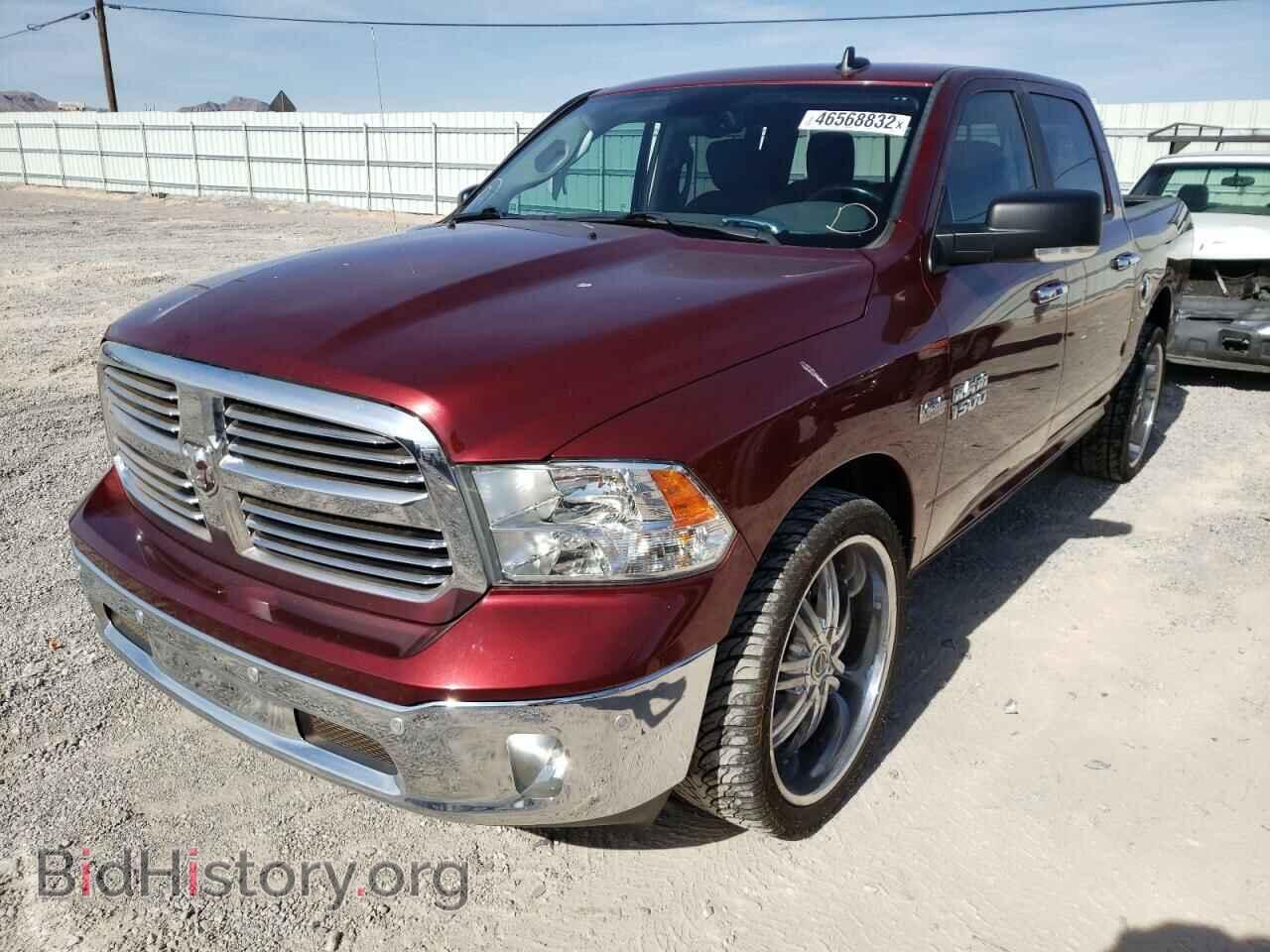 2018 RAM 1500 - VIN: 3C6RR6LT2JG207550 - Фото 2