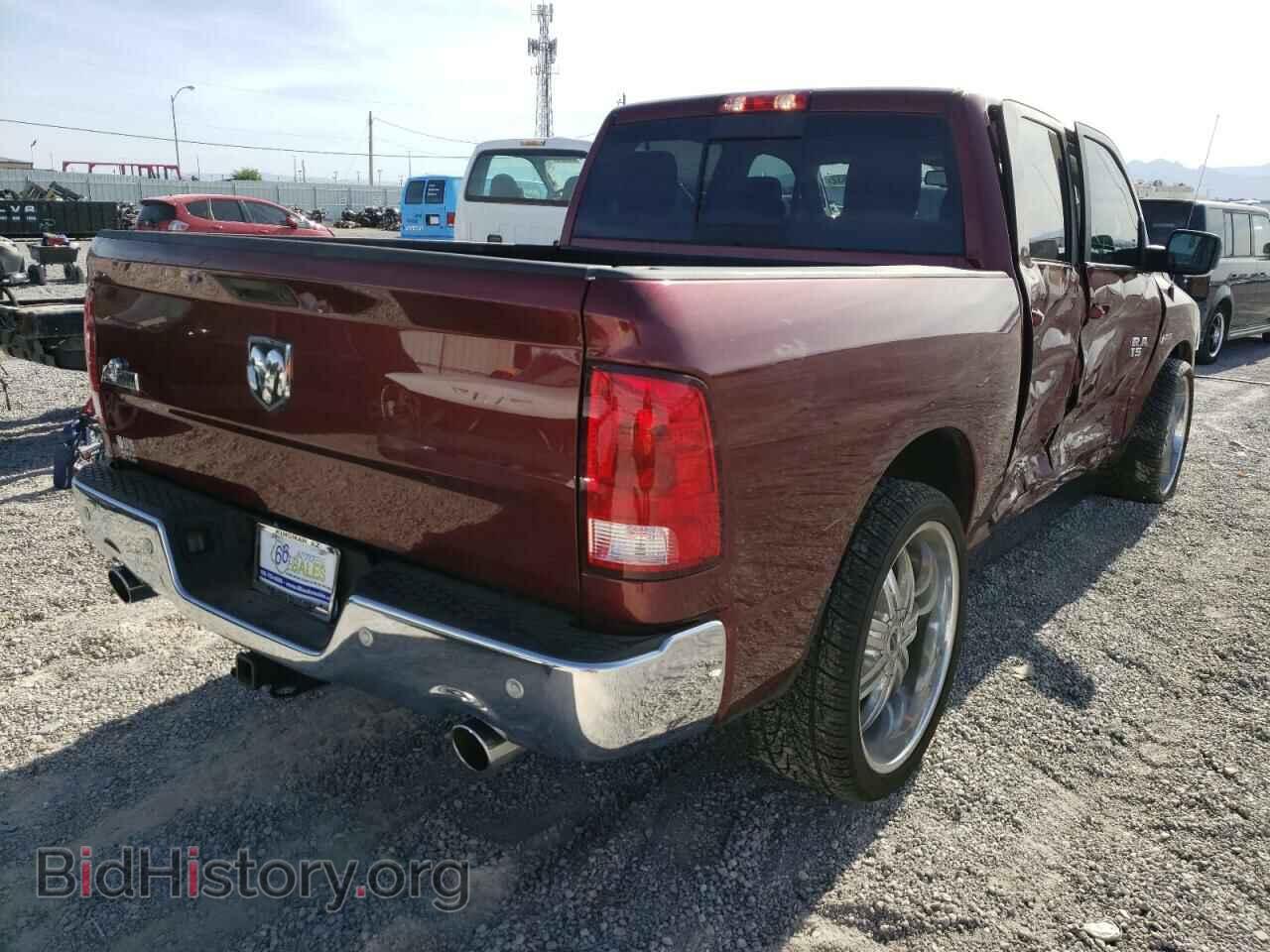2018 RAM 1500 - VIN: 3C6RR6LT2JG207550 - Фото 4