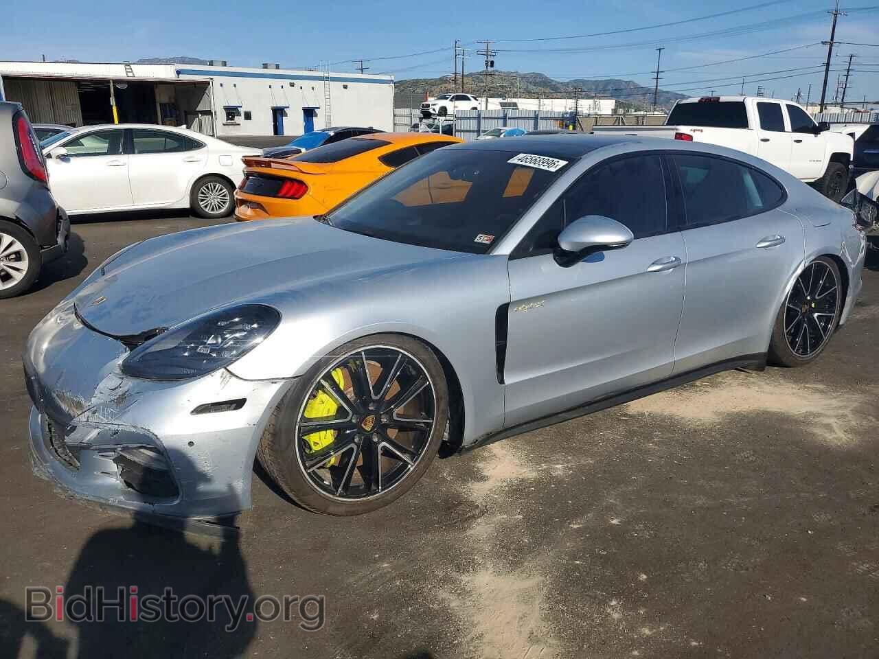 Photo WP0AE2A79JL128556 - PORSCHE PANAMERA 2018