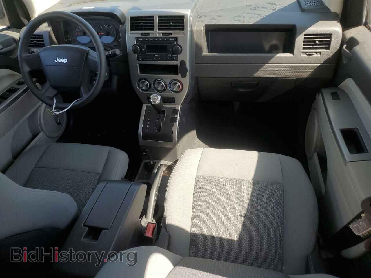 2007 JEEP COMPASS - VIN: 1J8FT47W27D190155 - Фото 8