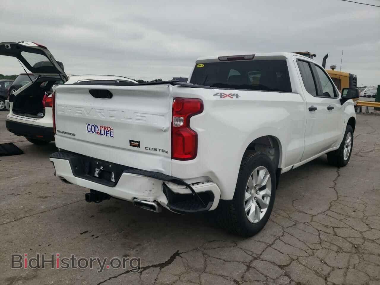 2019 CHEVROLET SILVERADO - VIN: 1GCRYBEF2KZ180041 - Фото 4