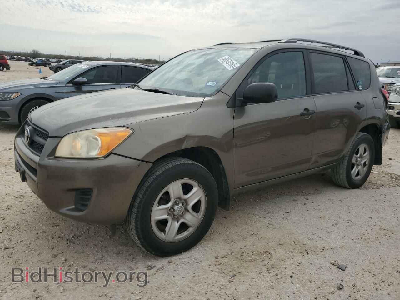 Photo JTMBF4DV2BD041455 - TOYOTA RAV4 2011