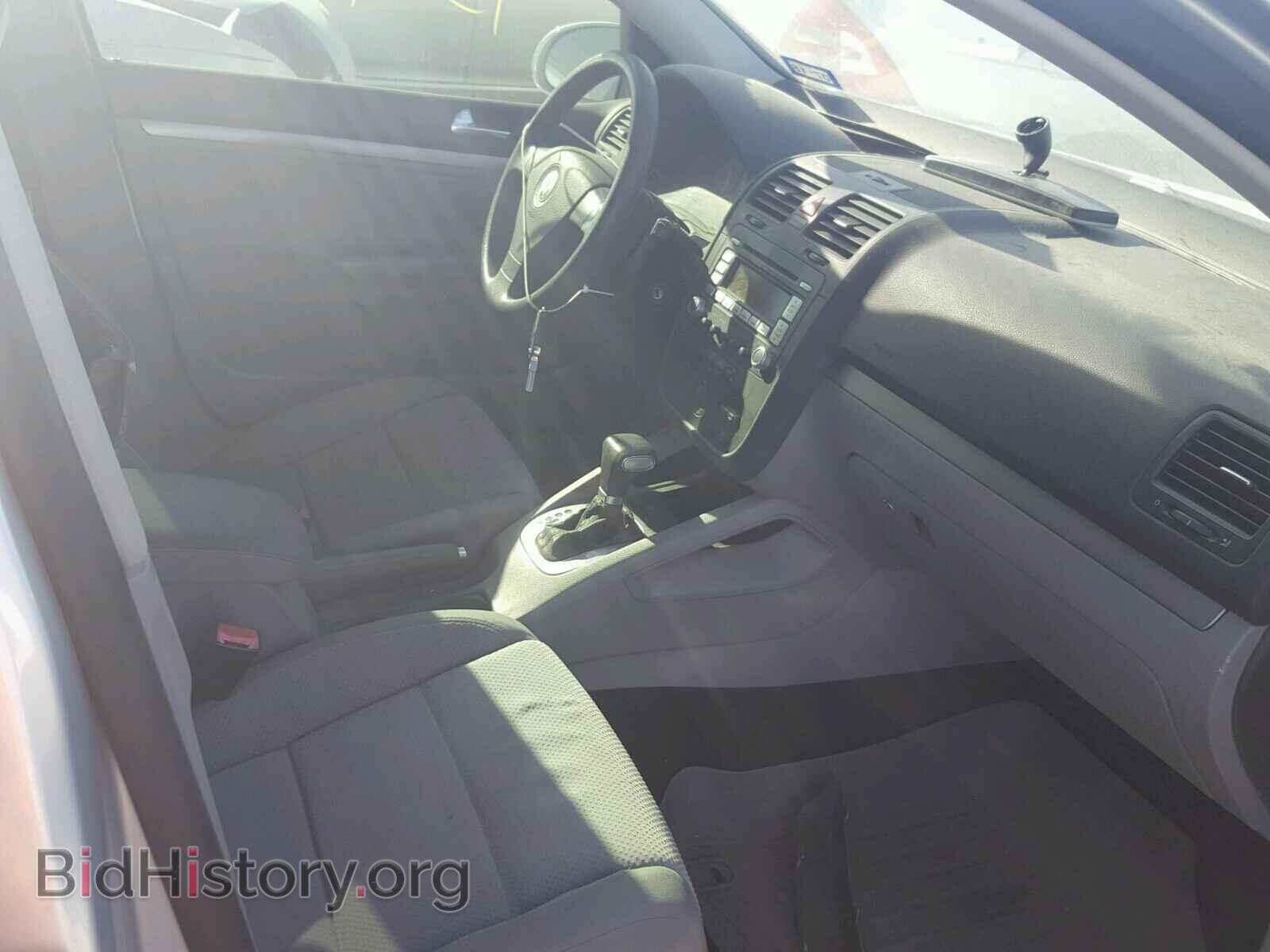 2008 VOLKSWAGEN RABBIT - VIN: WVWDA71K48W166974 - Фото 5