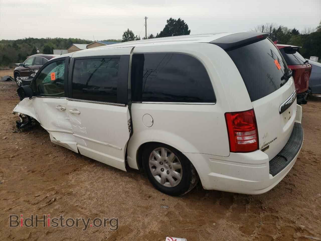 2009 CHRYSLER MINIVAN - VIN: 2A8HR44E09R629761 - Фото 2