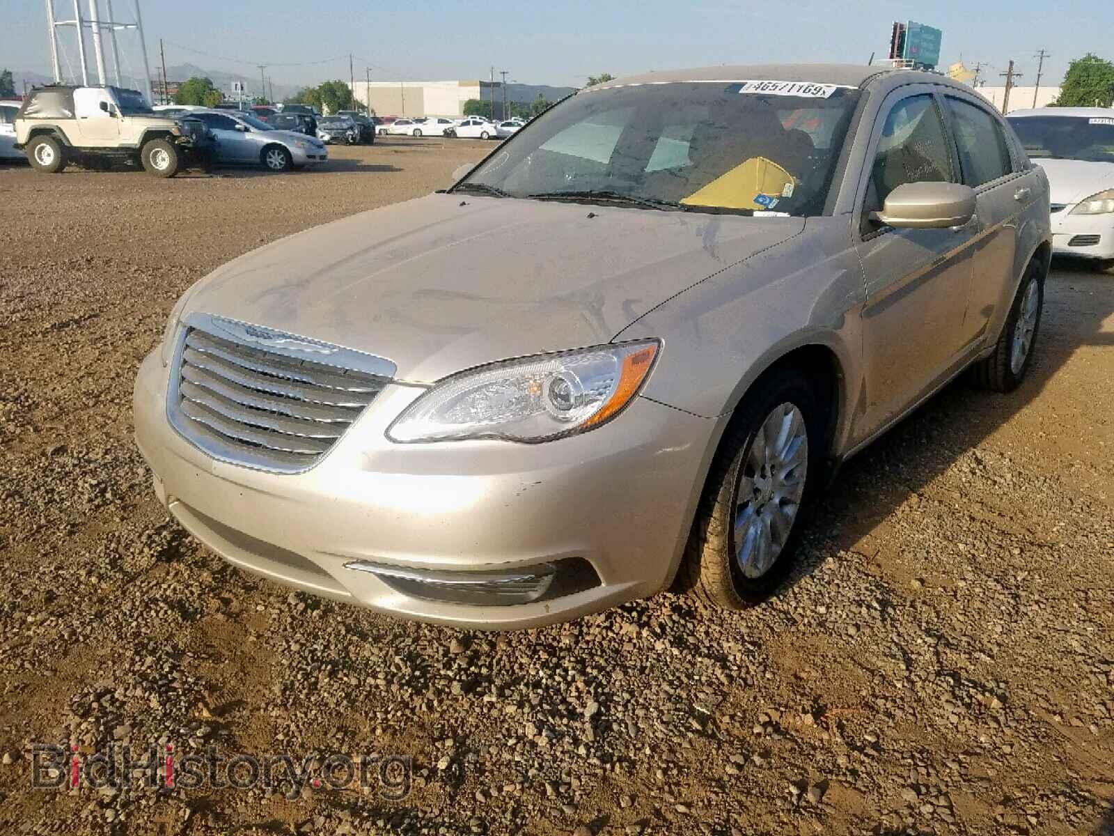 2013 CHRYSLER 200 - VIN: 1C3CCBAB5DN734551 - Photo 2