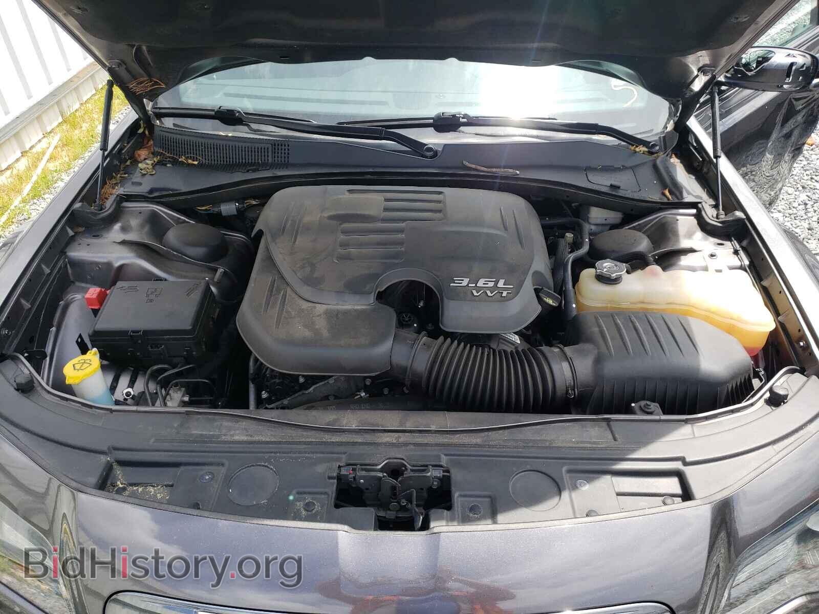 2014 CHRYSLER 300 - VIN: 2C3CCABG4EH352381 - Фото 7