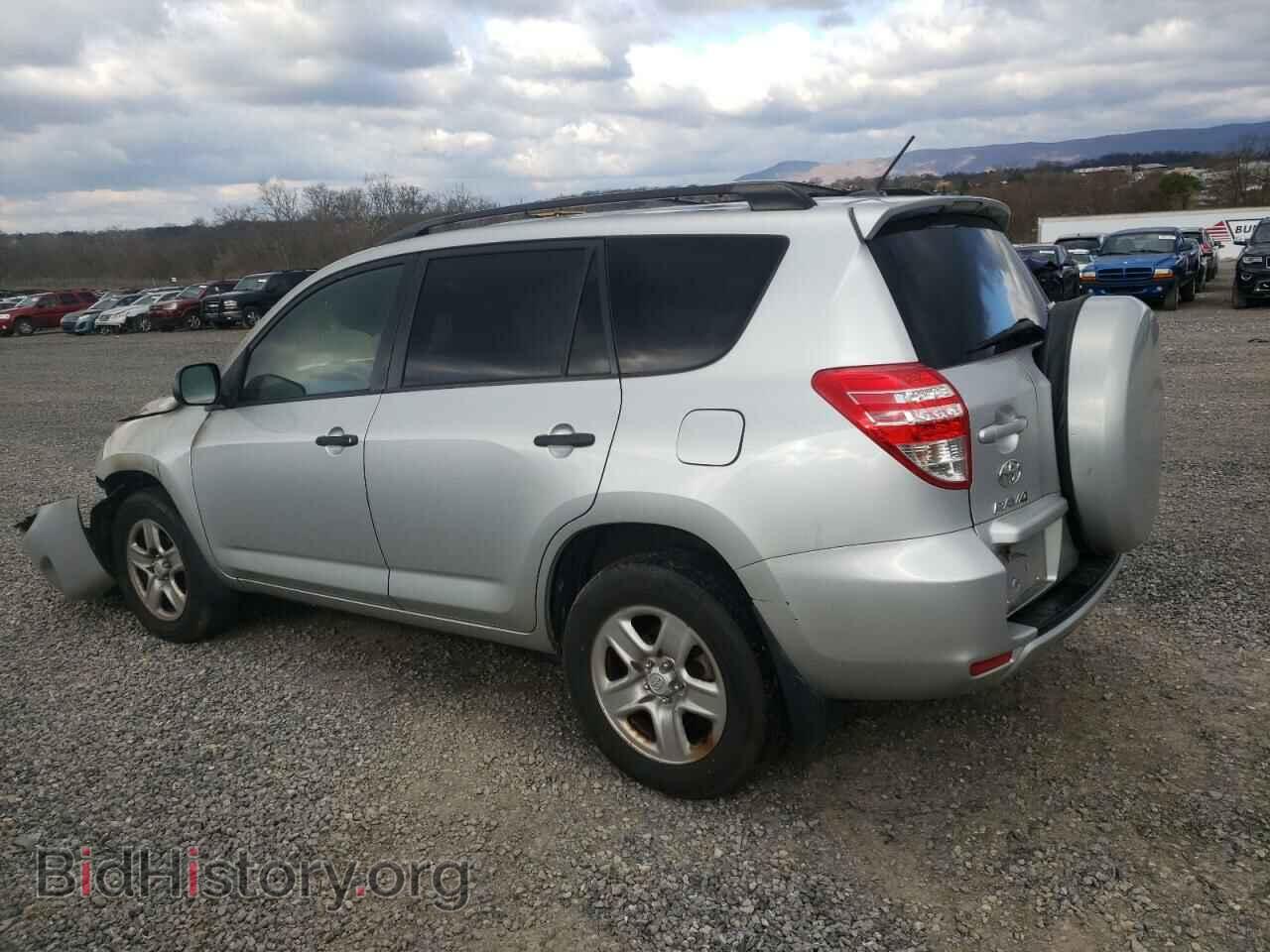 2011 TOYOTA RAV4 - VIN: JTMBF4DV8BD039998 - Фото 2