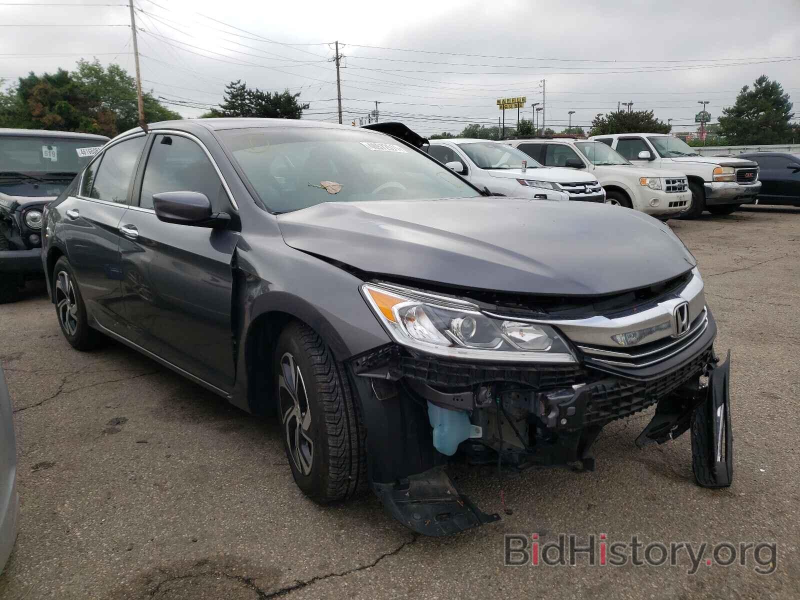 Photo 1HGCR2F34HA039116 - HONDA ACCORD 2017