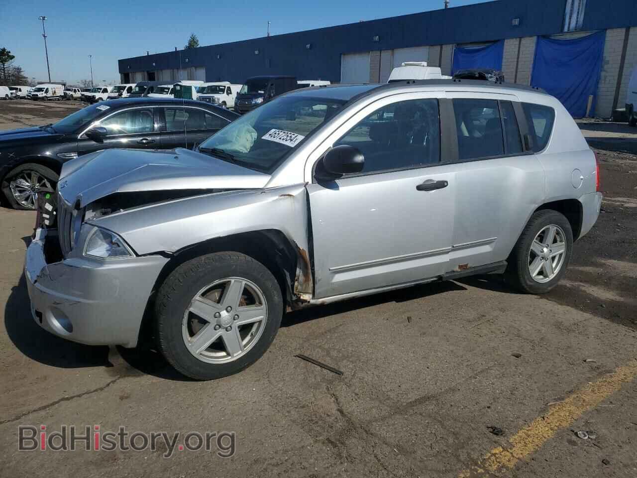 Photo 1J4NT4FB1AD504199 - JEEP COMPASS 2010