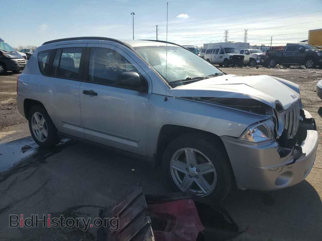 2010 JEEP COMPASS - VIN: 1J4NT4FB1AD504199 - Фото 4