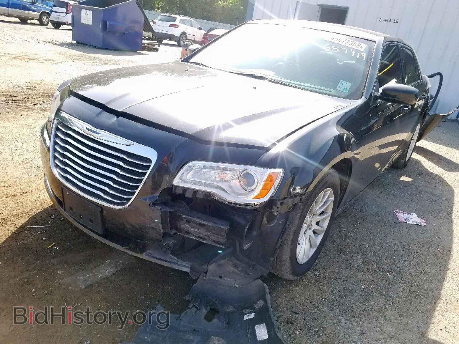 2013 CHRYSLER 300 - VIN: 2C3CCAAG5DH657419 - Фото 2