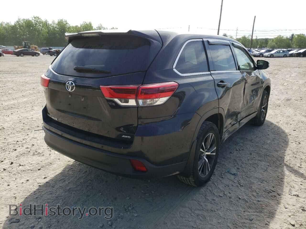 2017 TOYOTA HIGHLANDER - VIN: 5TDBZRFH5HS449828 - Фото 4