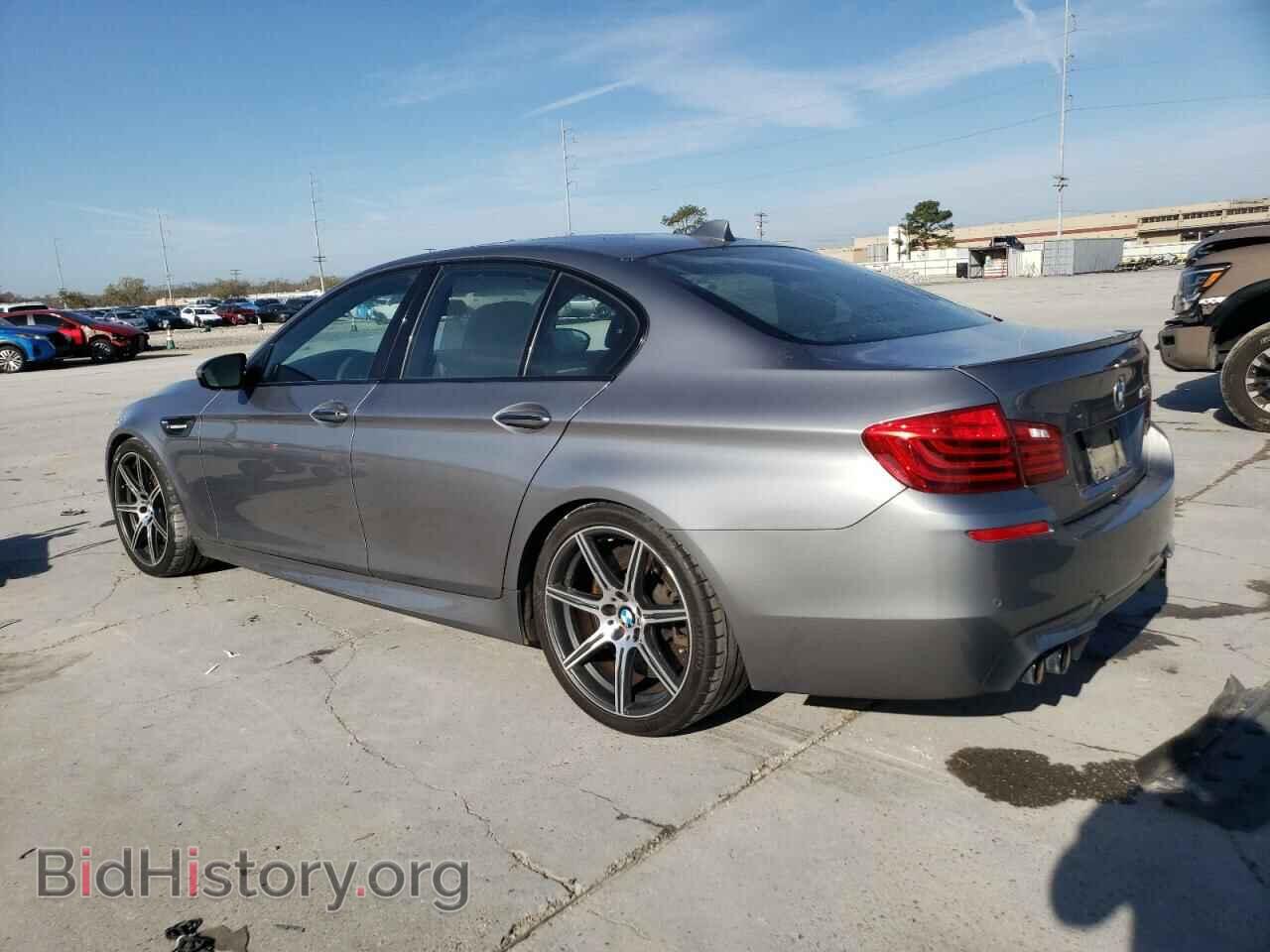 2016 BMW M5 - VIN: WBSFV9C59GG343682 - Фото 2