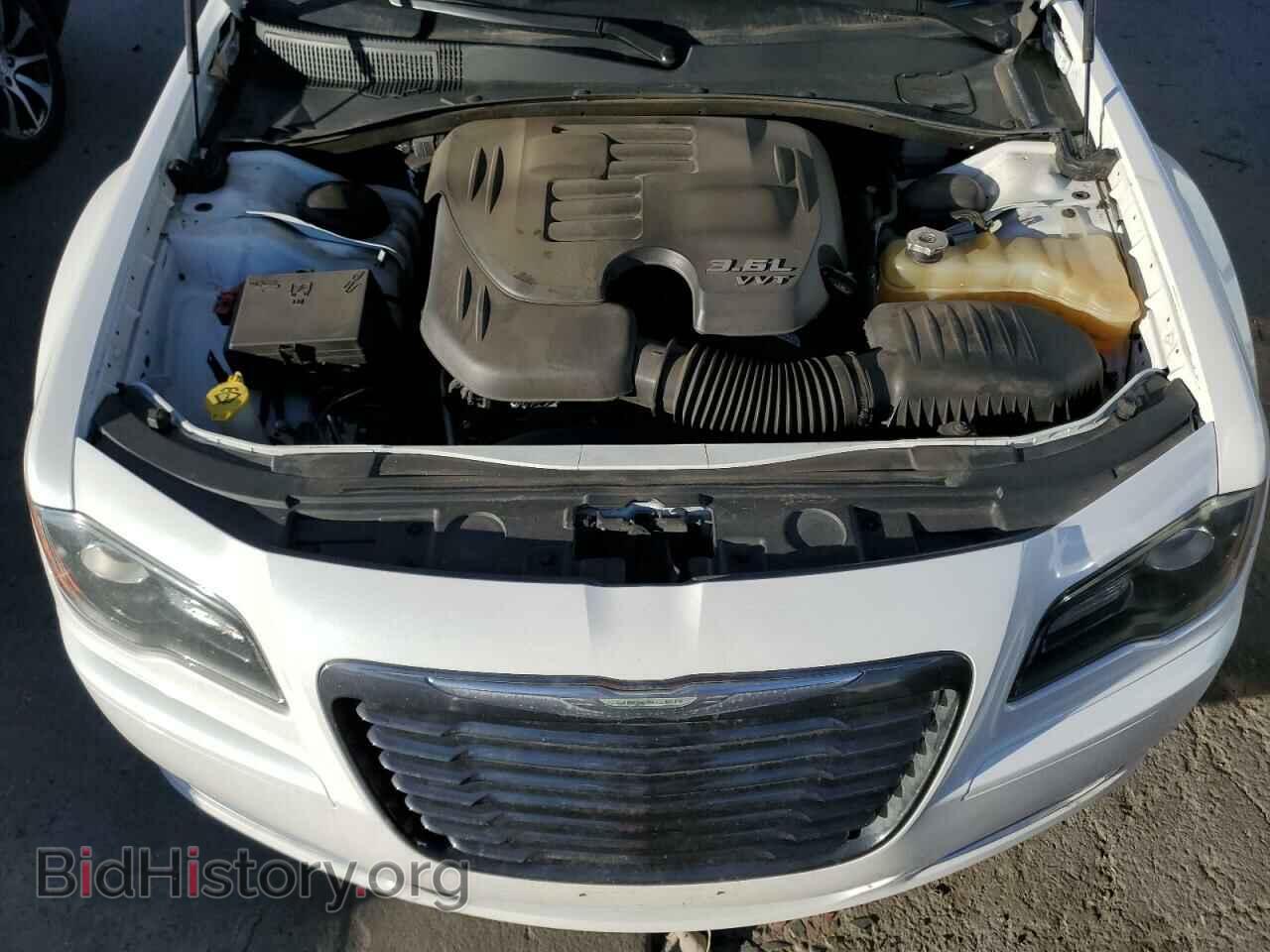 2014 CHRYSLER 300 - VIN: 2C3CCAGG2EH365896 - Фото 11
