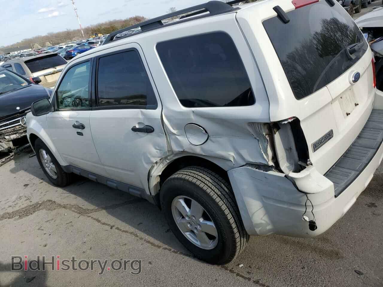 2009 FORD ESCAPE - VIN: 1FMCU03729KC97358 - Фото 2