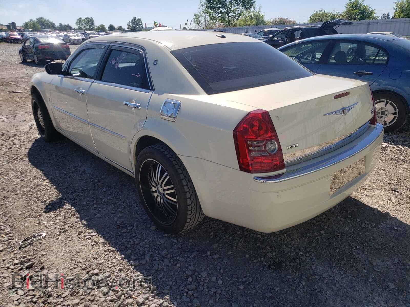 2010 CHRYSLER 300 - VIN: 2C3CK3CV2AH146112 - Фото 3