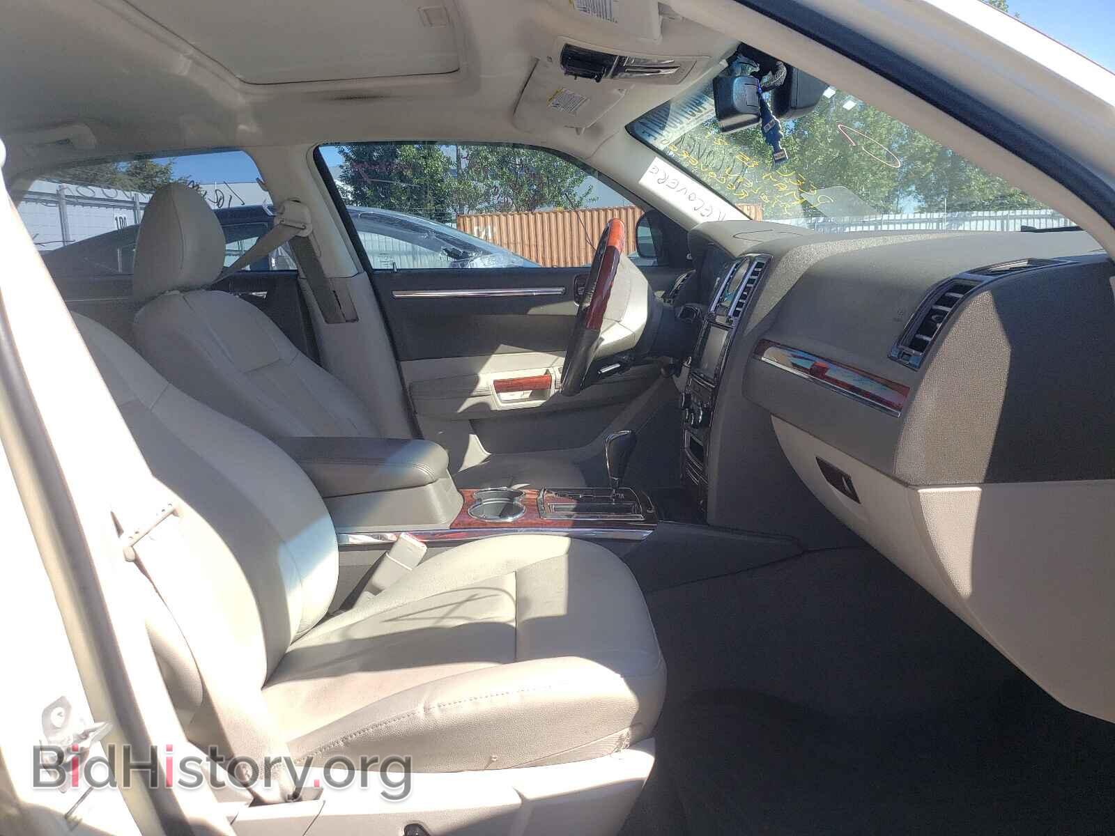 2010 CHRYSLER 300 - VIN: 2C3CK3CV2AH146112 - Фото 5