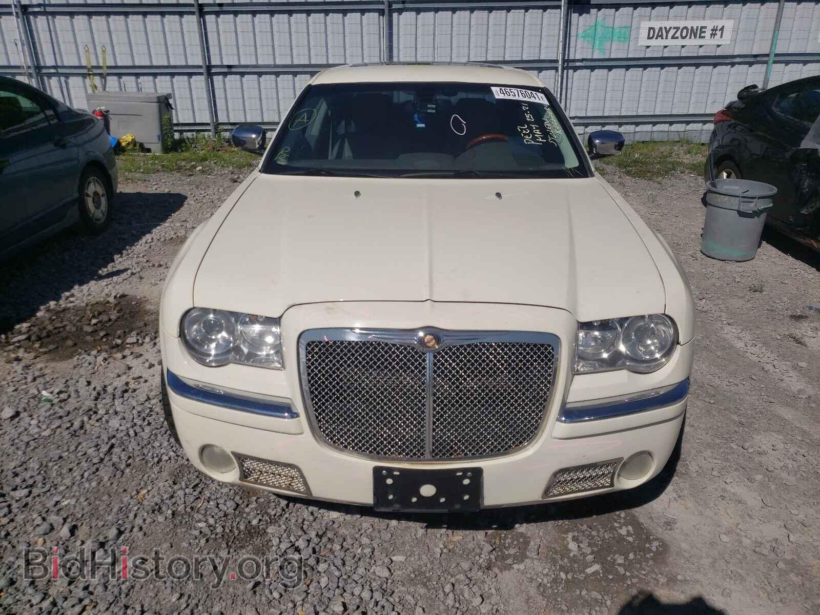 2010 CHRYSLER 300 - VIN: 2C3CK3CV2AH146112 - Фото 9
