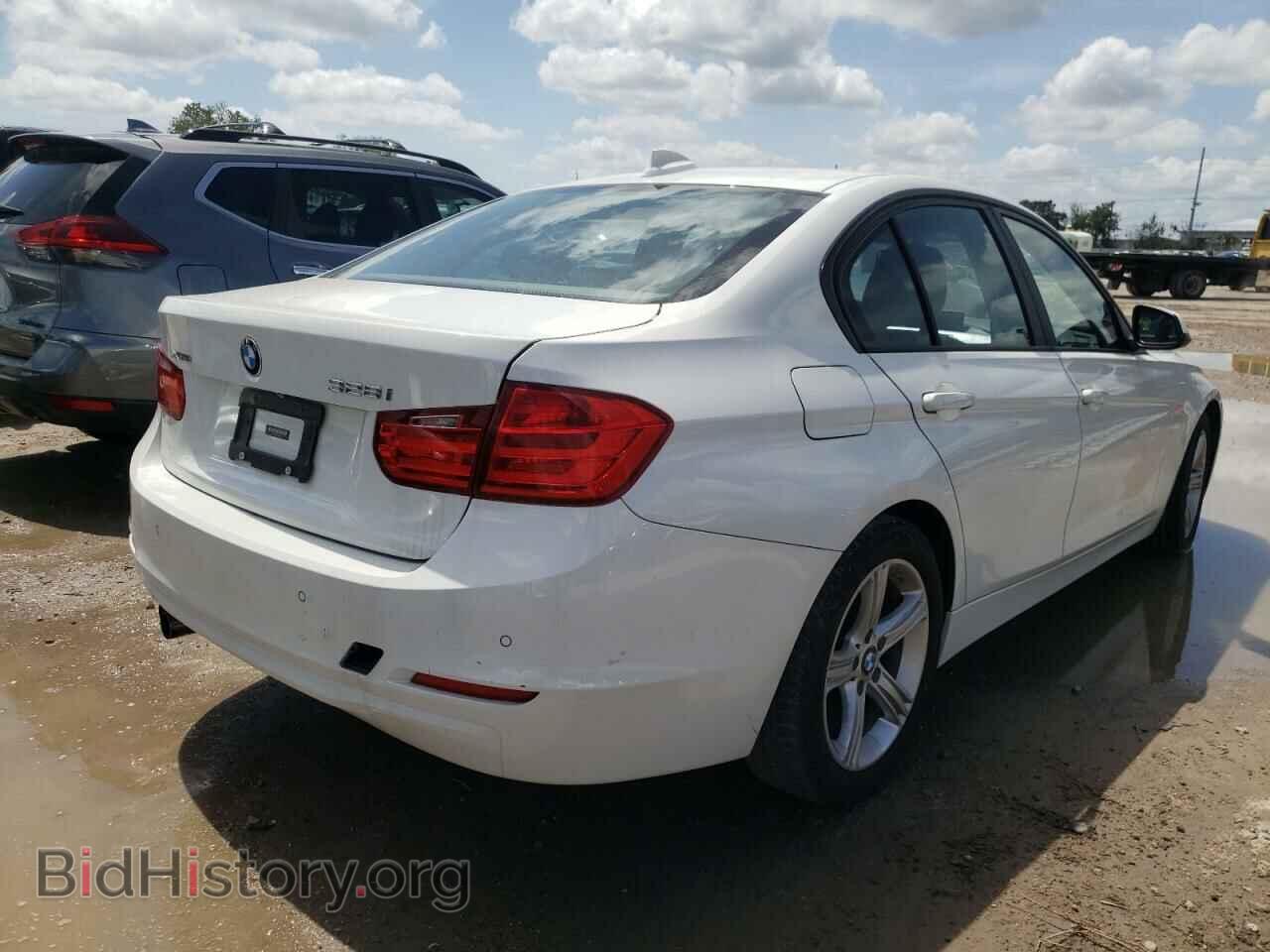 2013 BMW 3 SERIES - VIN: WBA3B3C57DF534368 - Фото 4