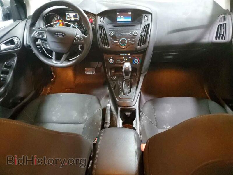 2016 Ford FOCUS (VIN 1FADP3F27GL243181) — photo 8 of 14
