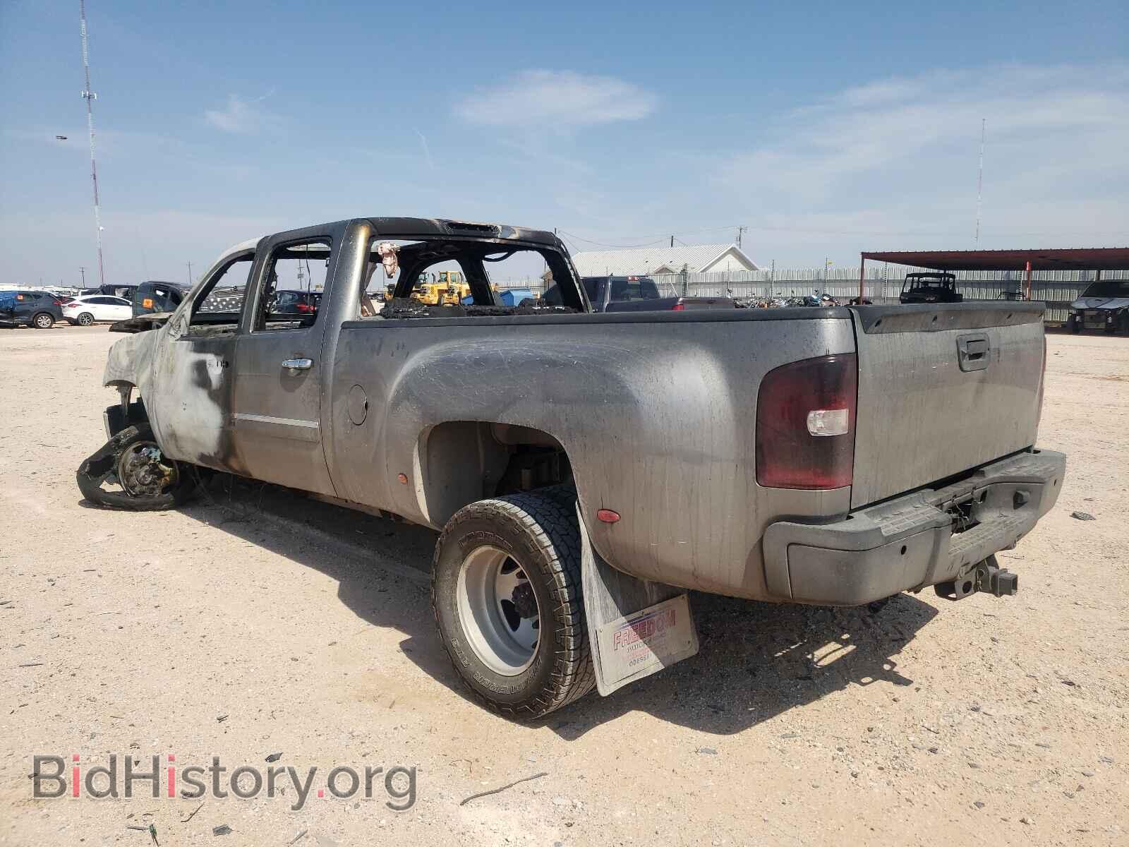 2013 GMC SIERRA - VIN: 1GT426C81DF169852 - Фото 3