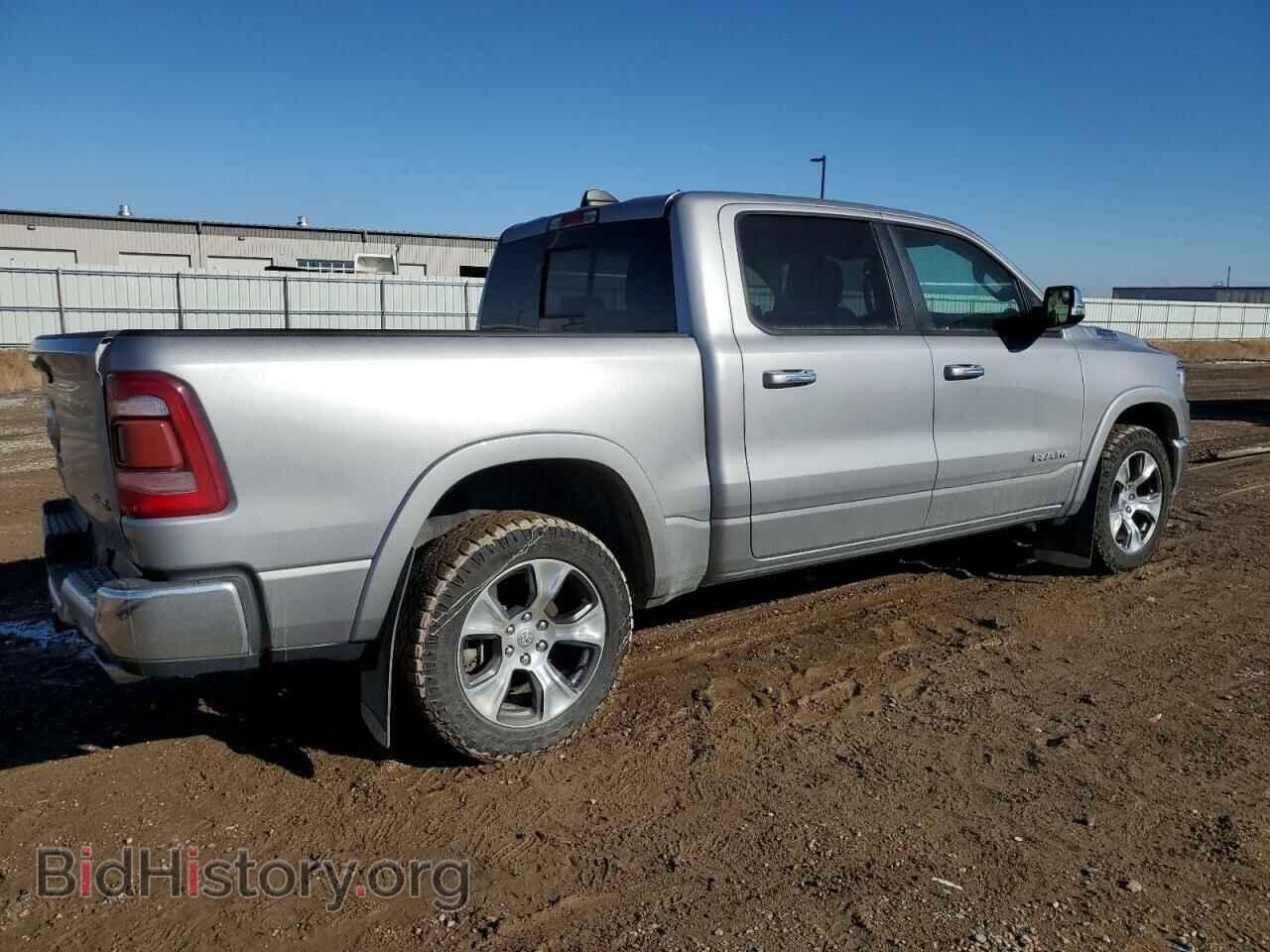 2019 RAM 1500 - VIN: 1C6SRFJT7KN530554 - Фото 3