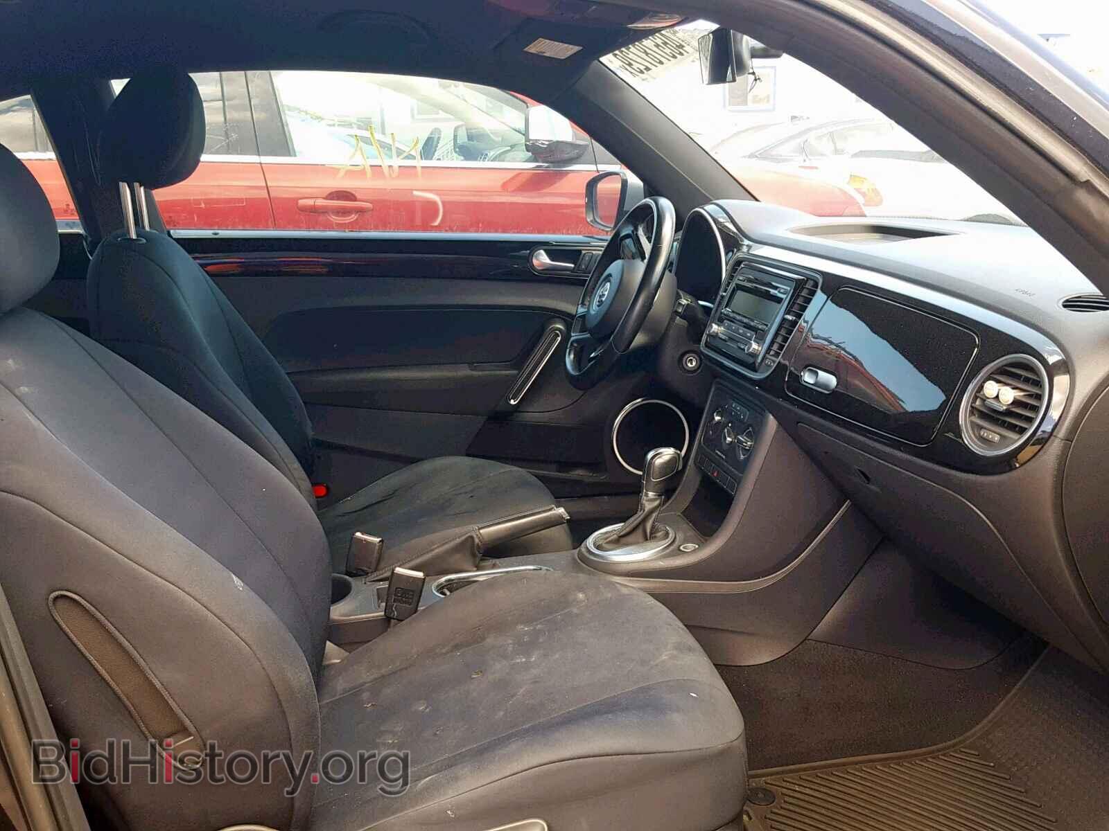 2012 VOLKSWAGEN BEETLE - VIN: 3VWVA7AT3CM605102 - Фото 5