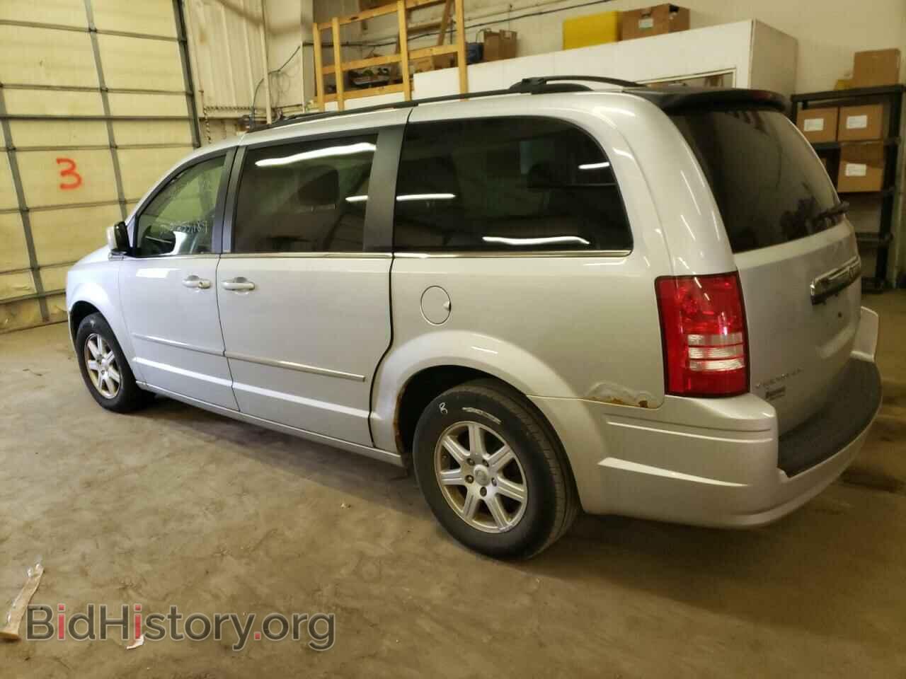 2010 CHRYSLER MINIVAN - VIN: 2A4RR8D10AR480511 - Photo 2