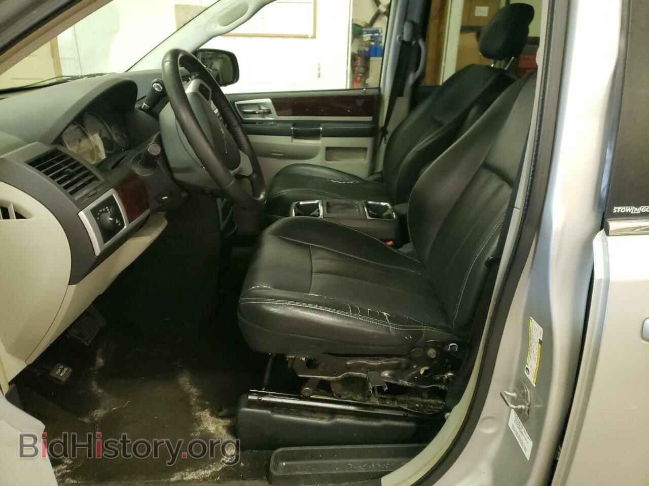2010 CHRYSLER MINIVAN - VIN: 2A4RR8D10AR480511 - Photo 7