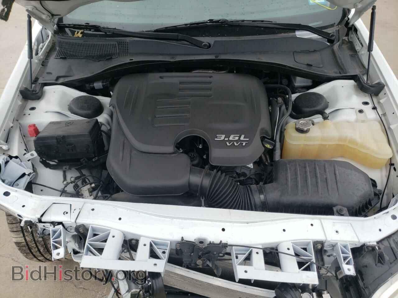 2019 CHRYSLER 300 - VIN: 2C3CCAAG1KH648374 - Фото 7